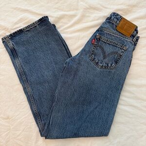 Levi's Low Loose Medium Wash Jeans